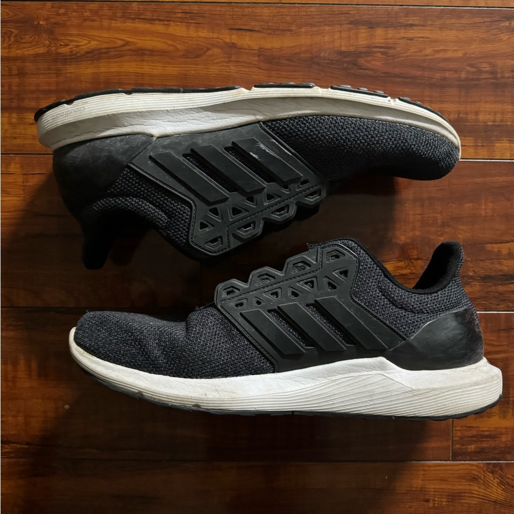 Adidas ultra boost no laces size 9.5